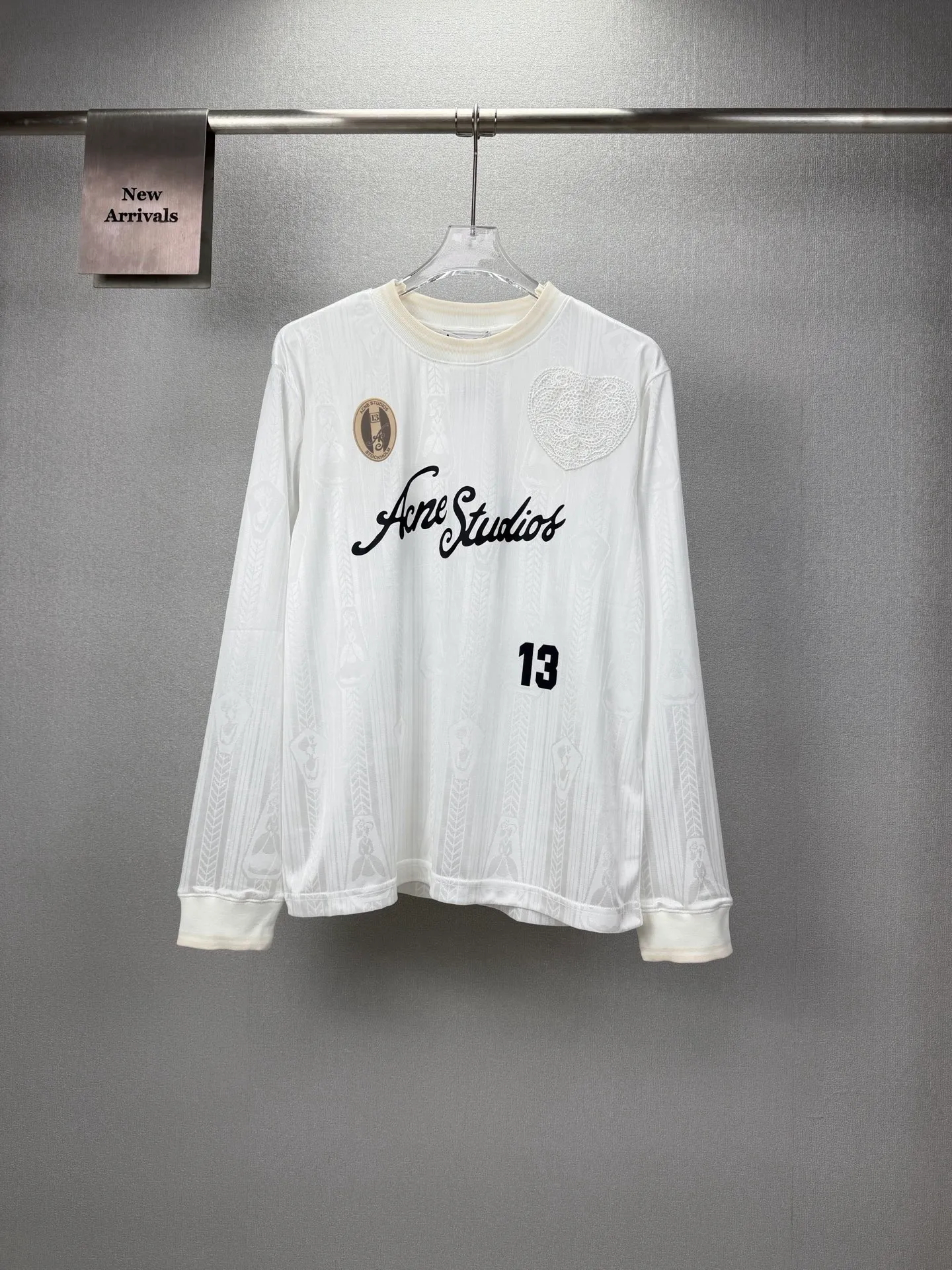 Acne Studios 2026New Arrival chest embroidered letter print logo couple style round neck long-sleeved sportswear High version High version Original fabric Digital direct printing printing technology Internet celebrity Same Style High version High quality😘😘 The fabric is made of high-density special technology jacquard material Skin-friendly and sweat-absorbent Breathable, super comfortable to the touch Fashionable and individual Super Versatile A good-looking sportswear A must-have for everyone Packaging Tag Collar label Complete range of washed wheat 👍 Color: White Size: S-XL